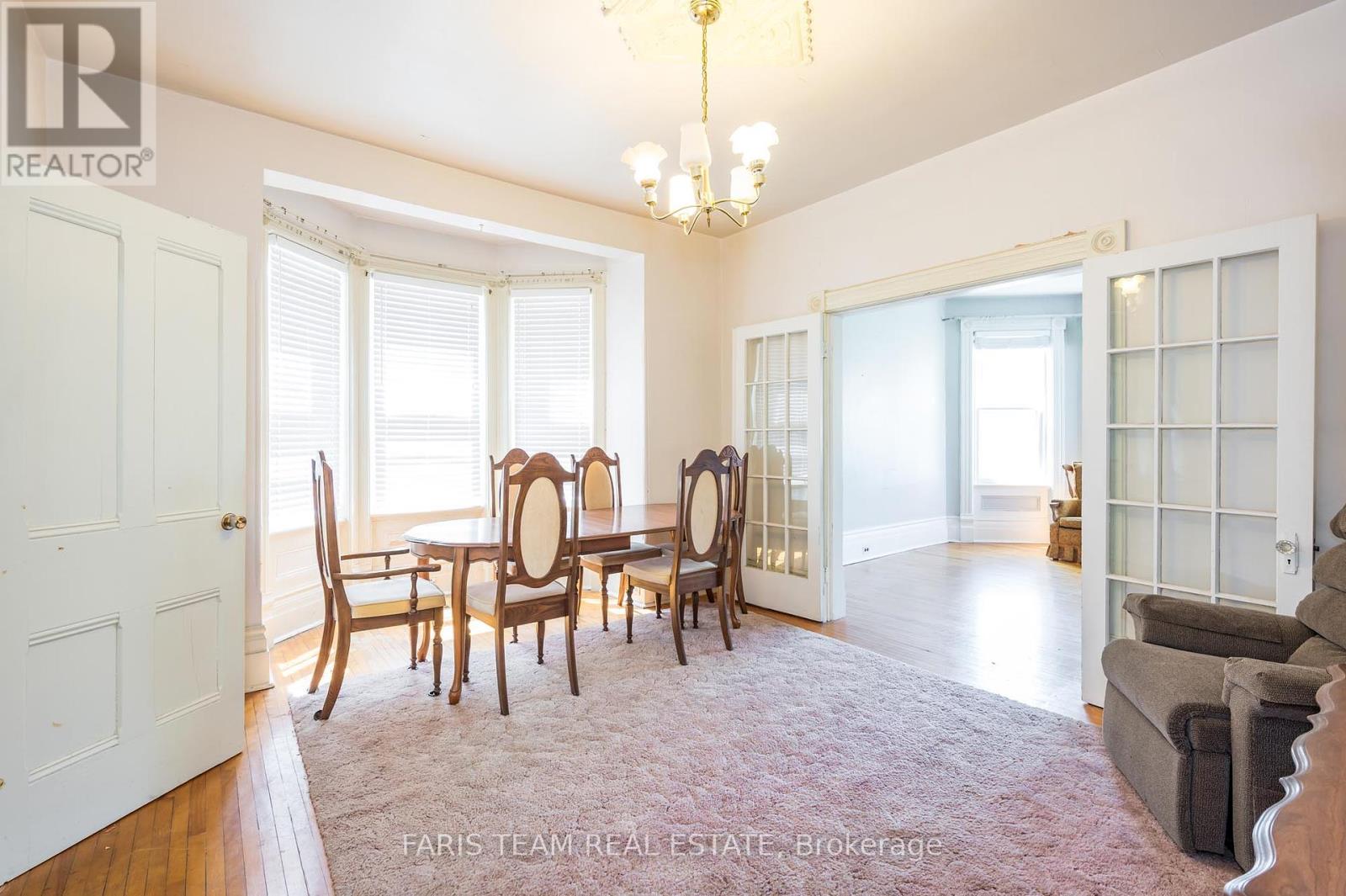 9 Borland Street E, Orillia, Ontario  L3V 2B5 - Photo 8 - S12156327