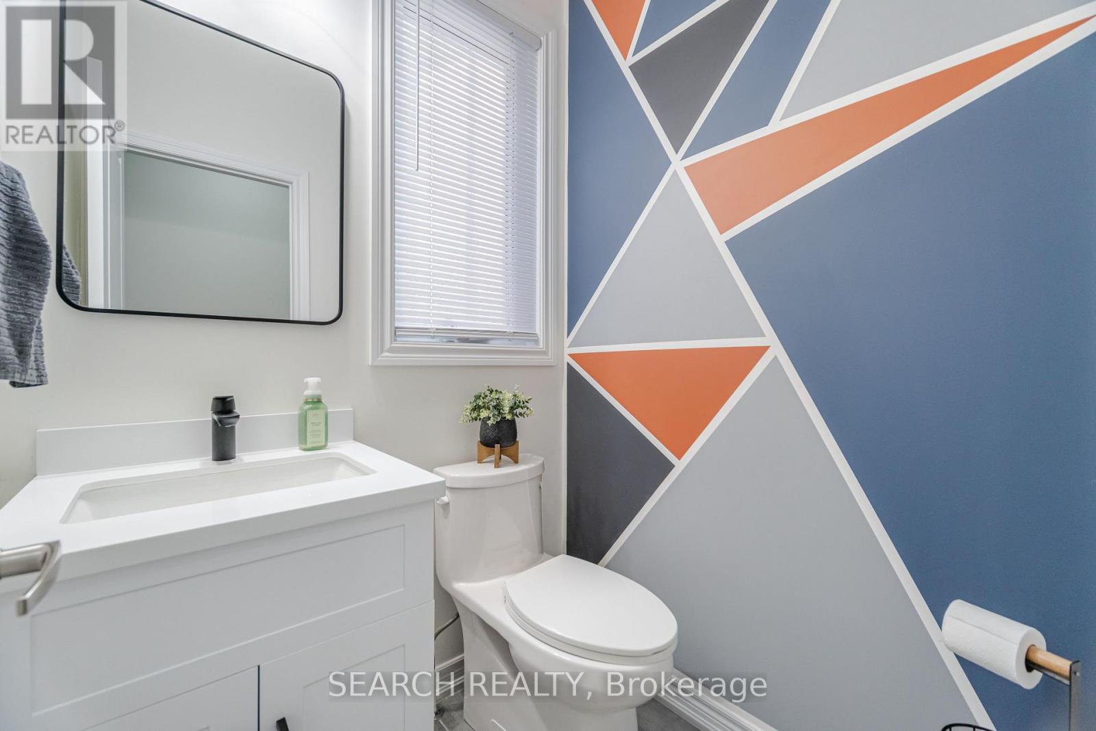 18 Angelfish Road, Brampton, Ontario  L7A 5C5 - Photo 17 - W12156314