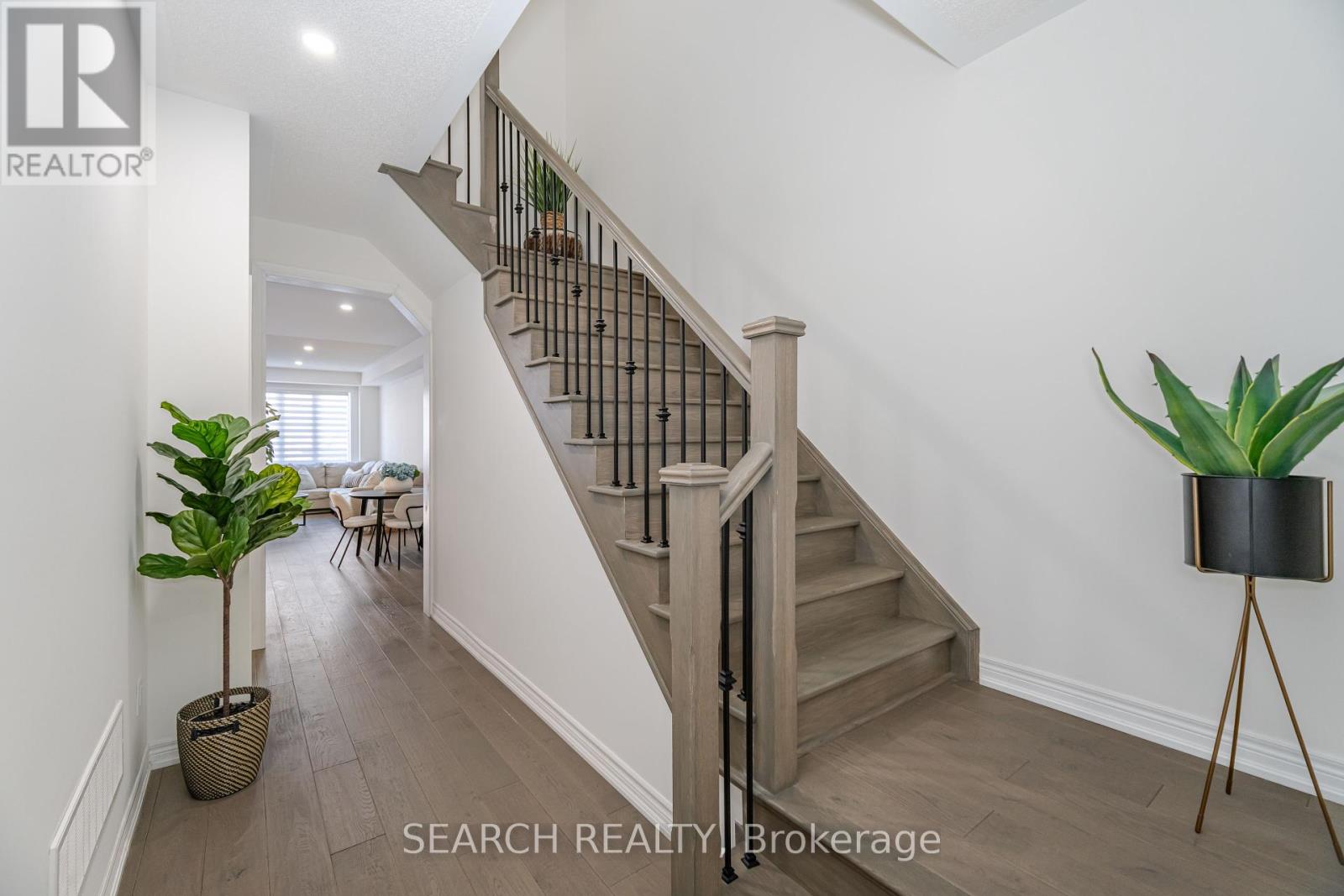 18 Angelfish Road, Brampton, Ontario  L7A 5C5 - Photo 18 - W12156314