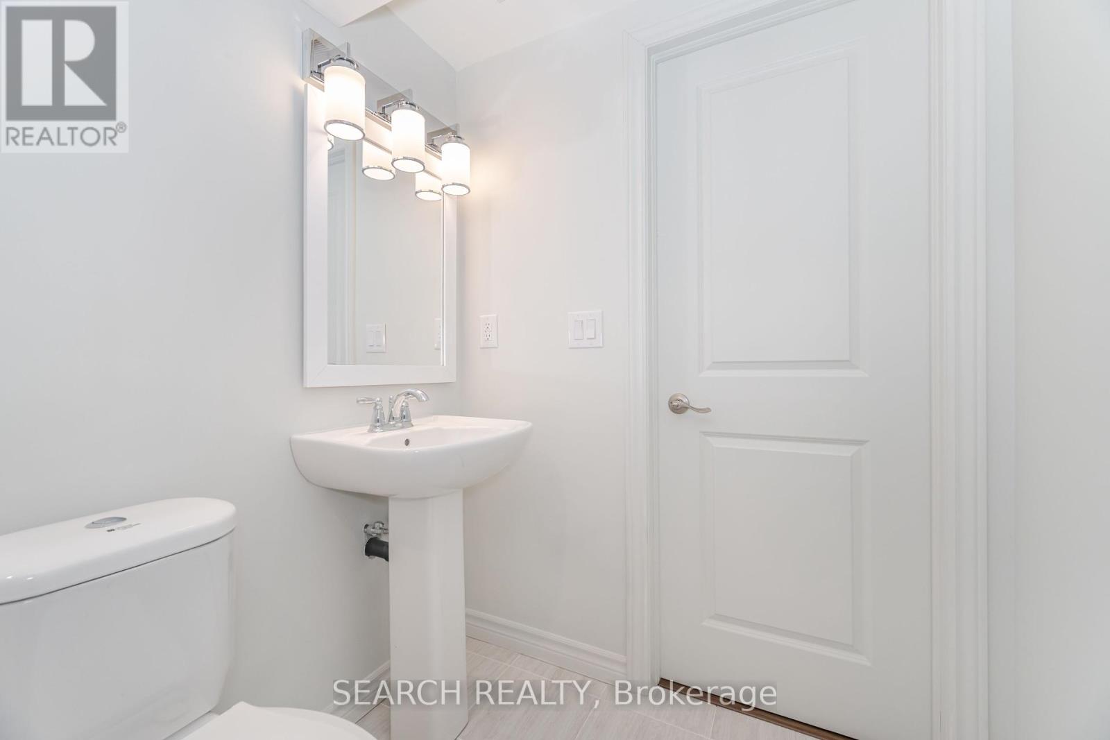 18 Angelfish Road, Brampton, Ontario  L7A 5C5 - Photo 47 - W12156314