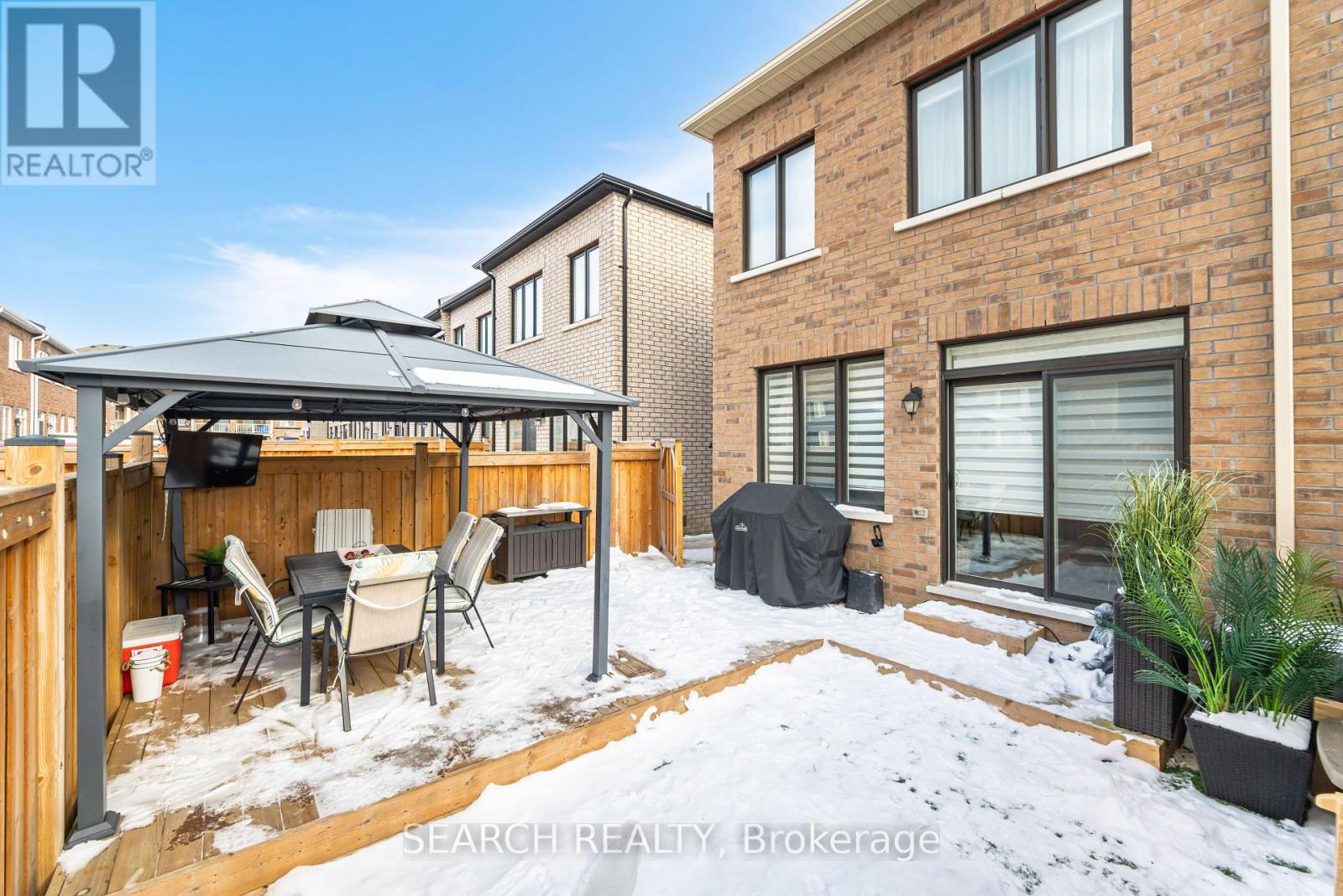 18 Angelfish Road, Brampton, Ontario  L7A 5C5 - Photo 49 - W12156314