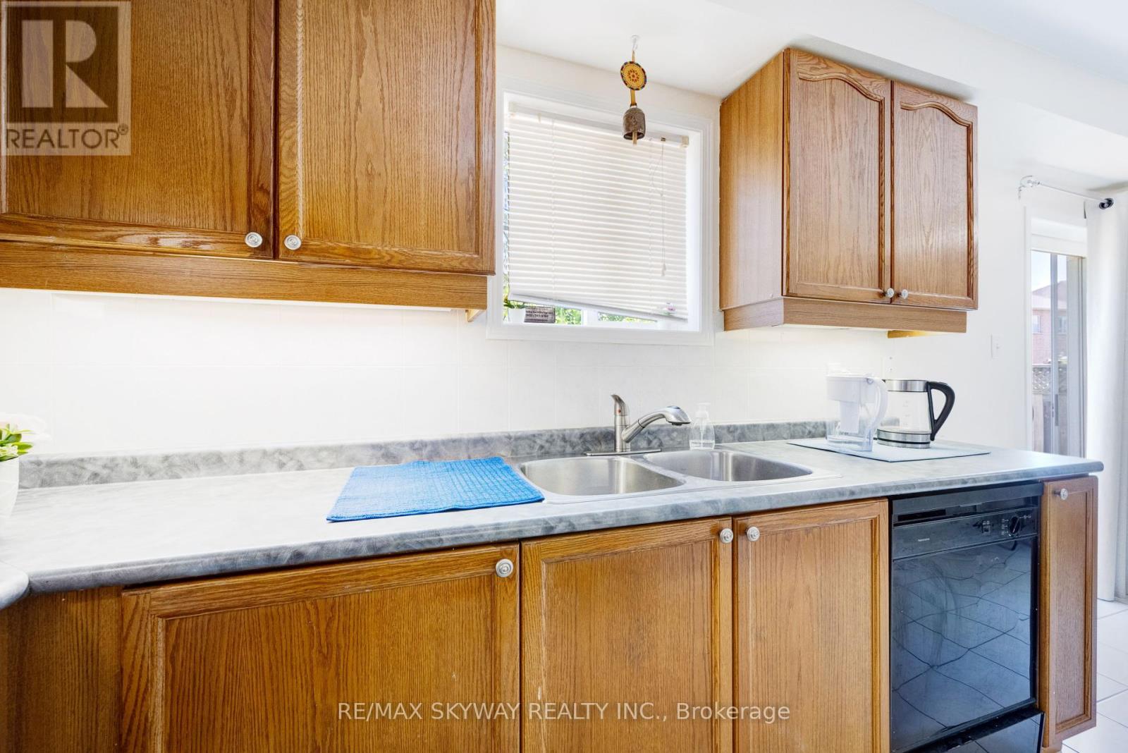 41 Fordwich Boulevard, Brampton (Northwest Sandalwood Parkway), Ontario  L7A 1T2 - Photo 17 - W12156322
