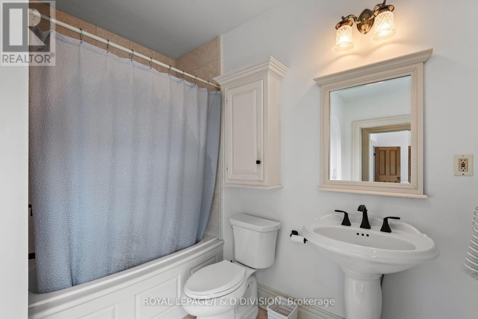 16 Albert Street, Selwyn, Ontario  K0L 2H0 - Photo 31 - X12037092