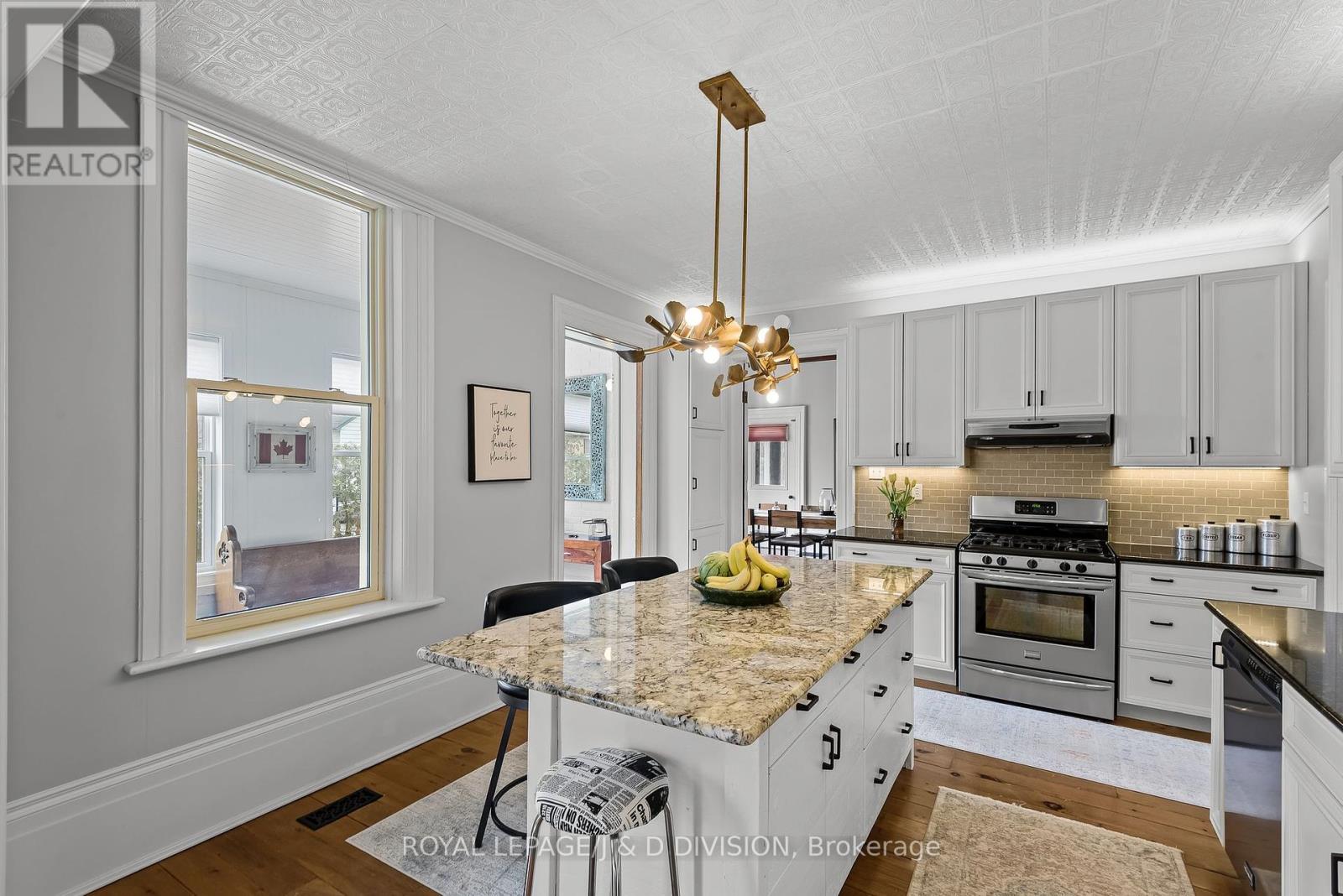 16 Albert Street, Selwyn, Ontario  K0L 2H0 - Photo 4 - X12037092