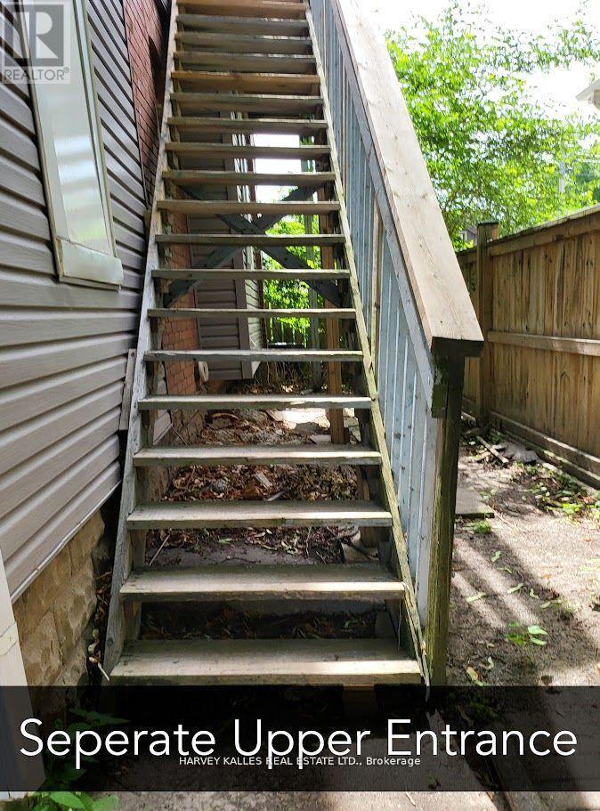 260 Prospect Street S, Hamilton (Blakeley), Ontario  L8M 2Z9 - Photo 5 - X12156310