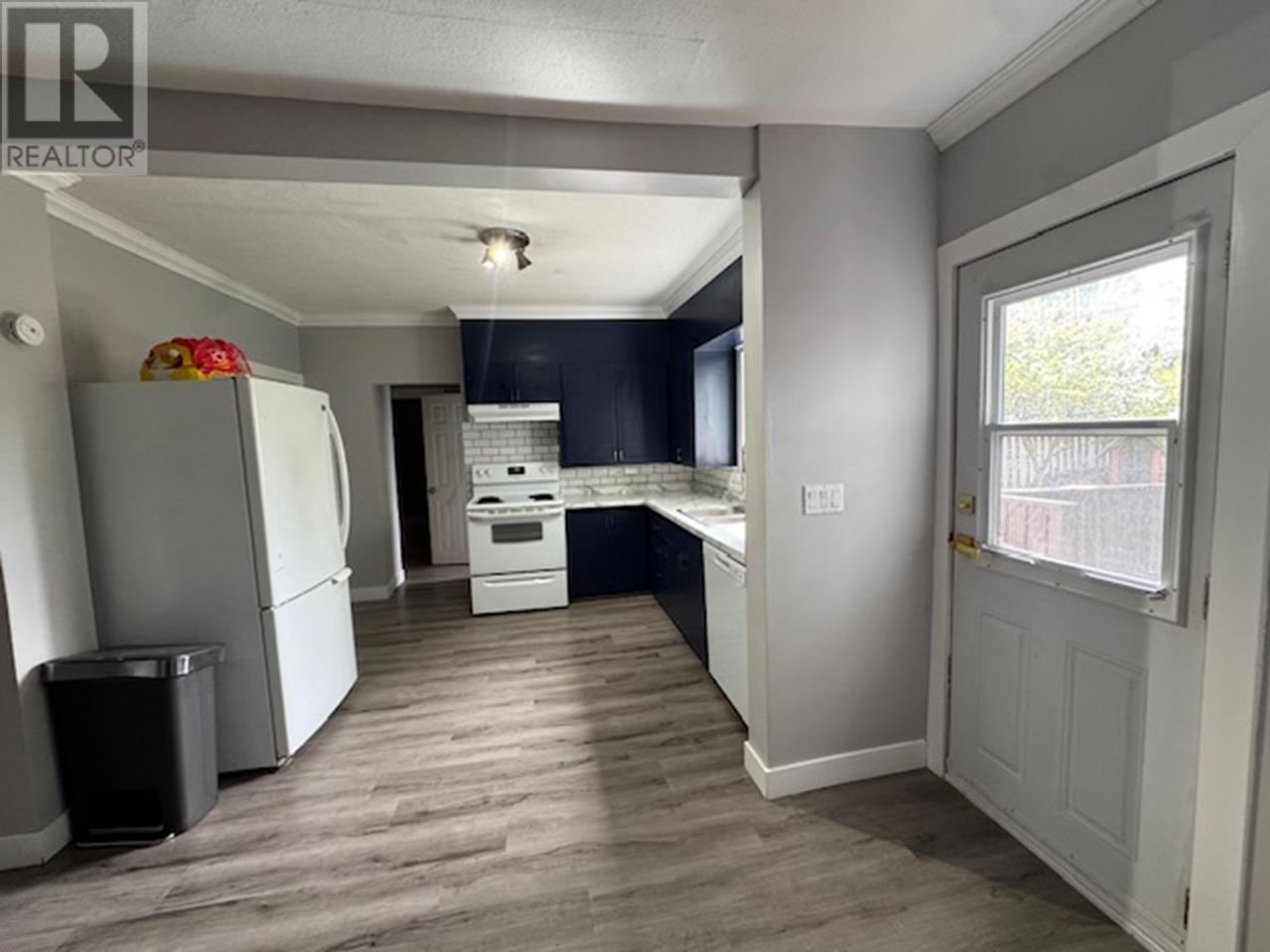 Property at 413 FREEMAN STREET image 4
