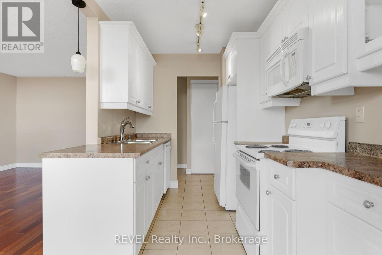 502 - 6390 Huggins Street, Niagara Falls, Ontario  L2H 1H1 - Photo 12 - X12155220
