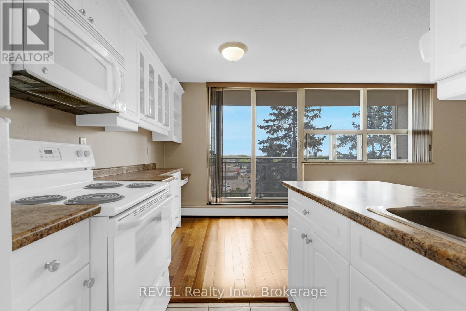502 - 6390 Huggins Street, Niagara Falls, Ontario  L2H 1H1 - Photo 13 - X12155220
