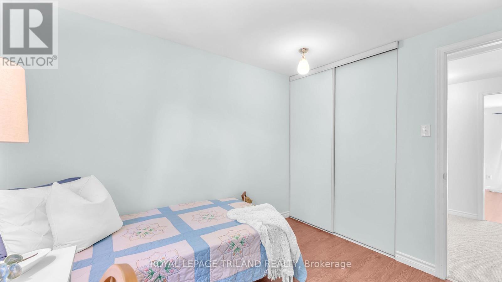 113 Monmore Road, London North, Ontario  N6G 2W7 - Photo 16 - X12143836