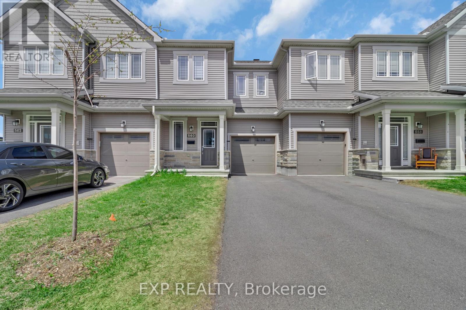 560 FLAGSTAFF DRIVE, Ottawa, Ontario