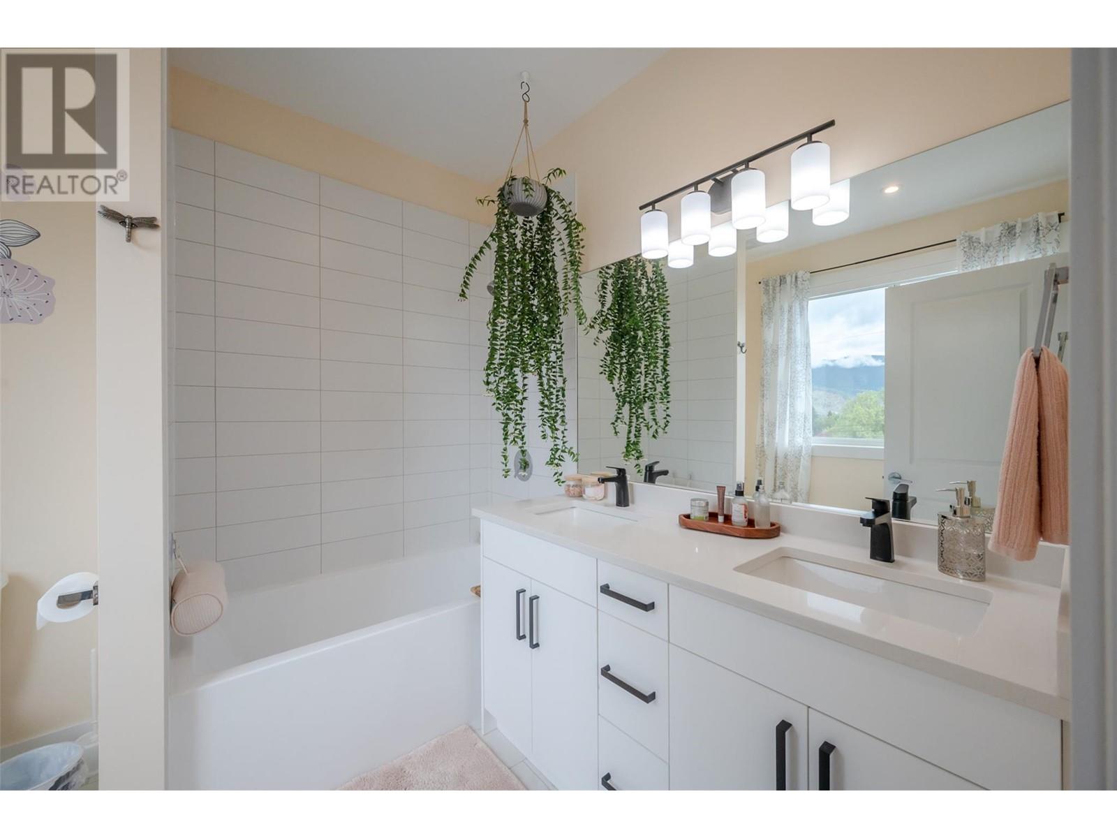 210 Scott Avenue Unit# 108, Penticton, British Columbia  V2A 2J5 - Photo 37 - 10347773