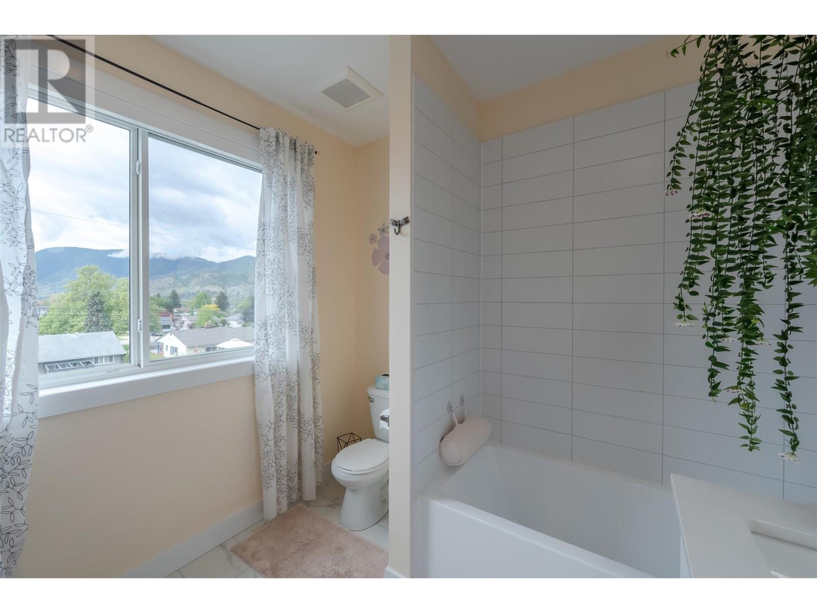 210 Scott Avenue Unit# 108, Penticton, British Columbia  V2A 2J5 - Photo 38 - 10347773