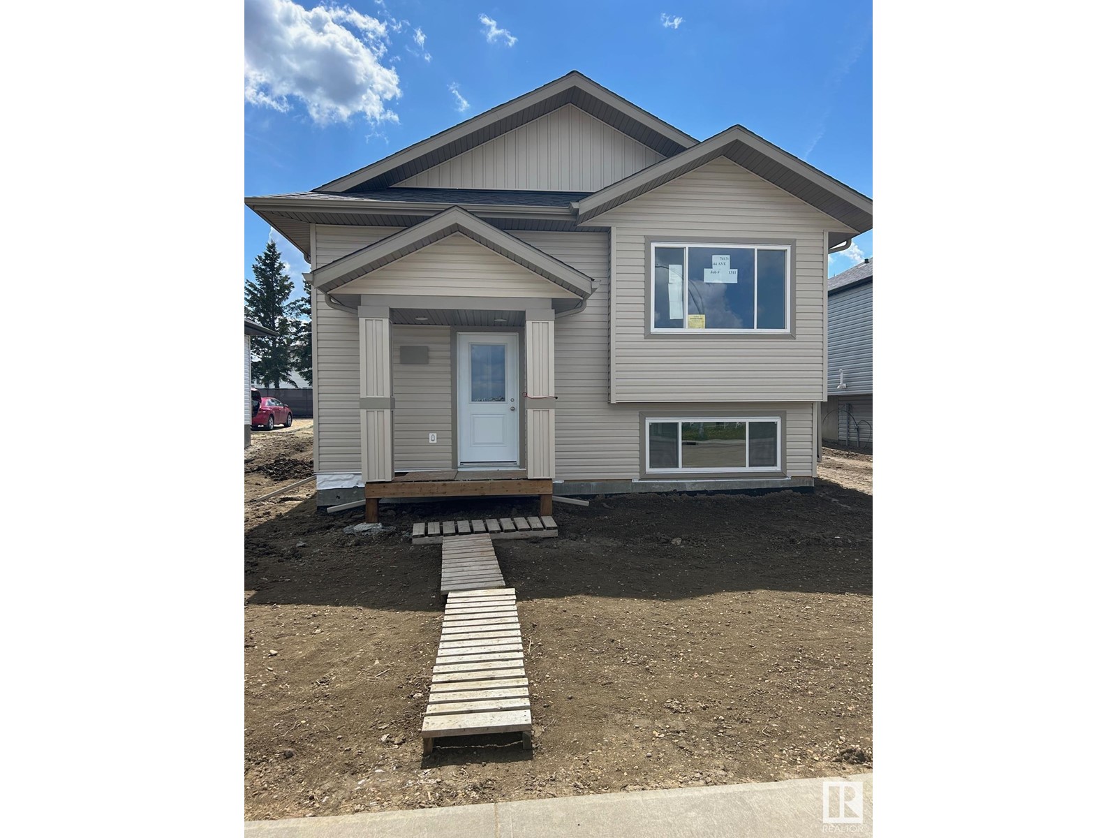 7413 44 AV, Camrose, Alberta