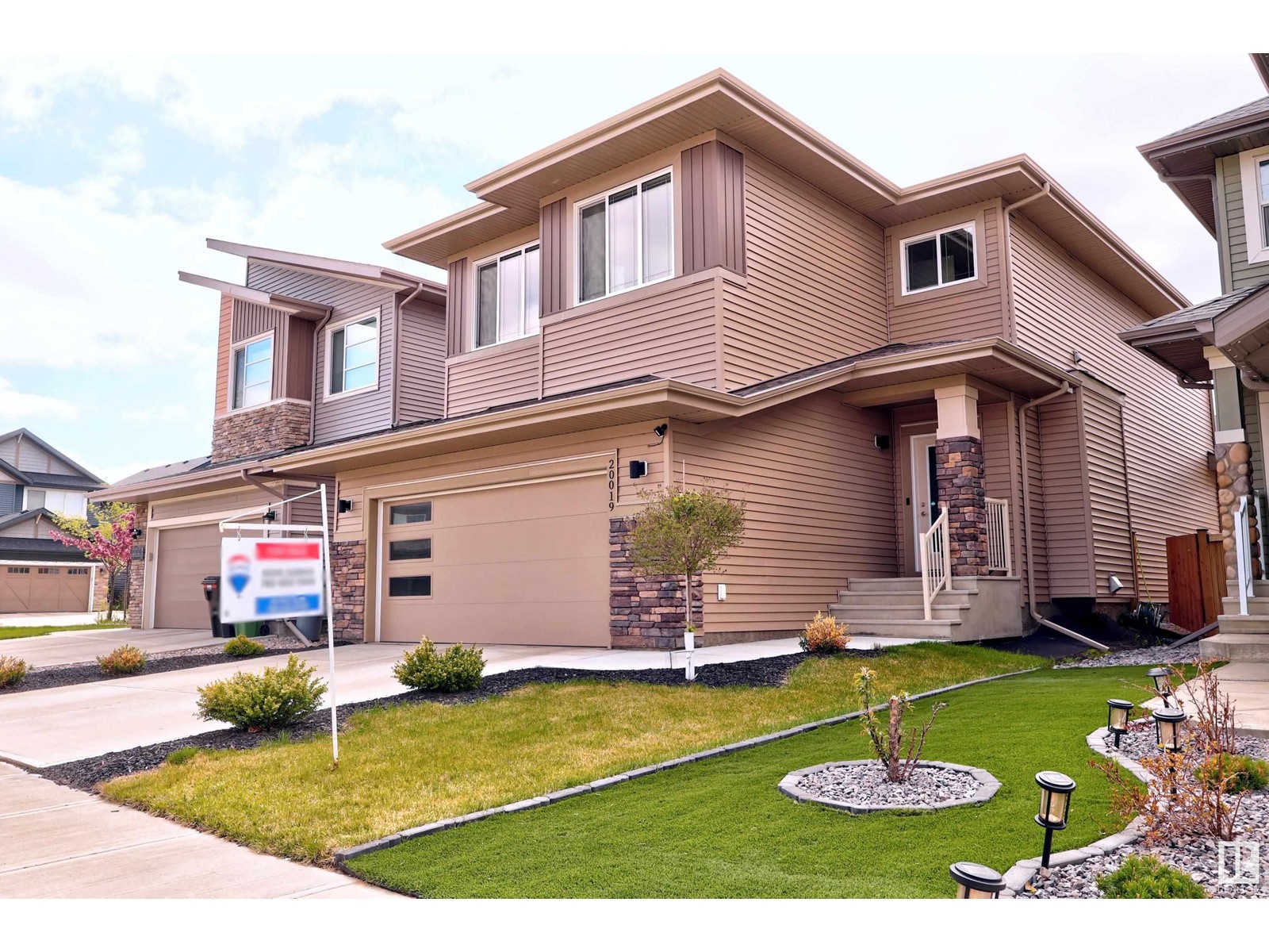 20019 29 AV NW, Edmonton, Alberta