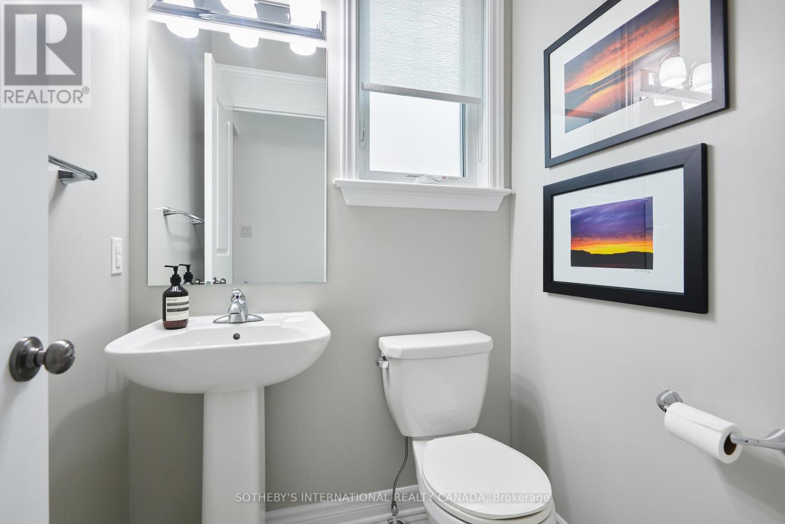 727 Bunchberry Way, Ottawa, Ontario  K1T 3T8 - Photo 14 - X12156339
