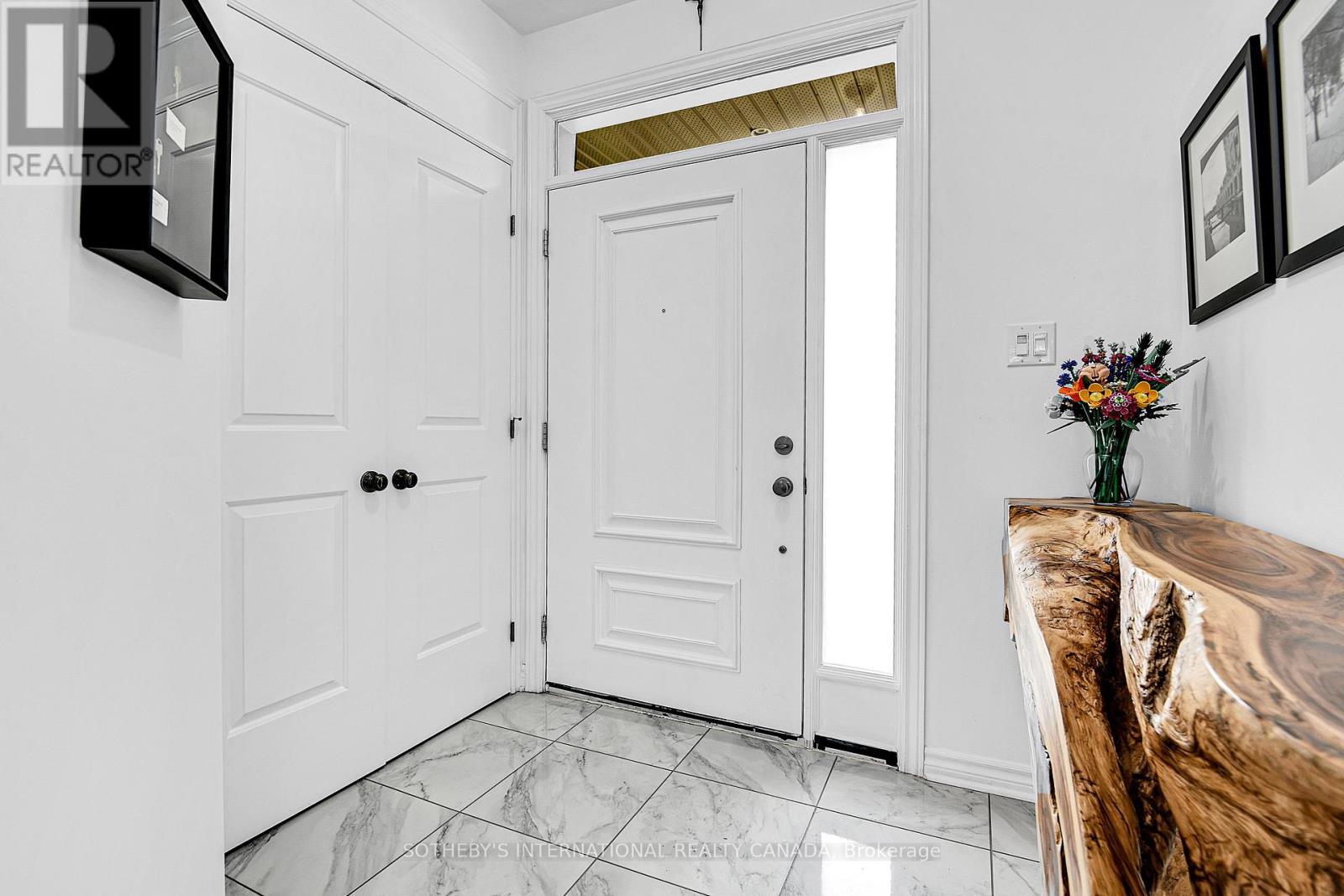 Property at 727 BUNCHBERRY WAY image 3