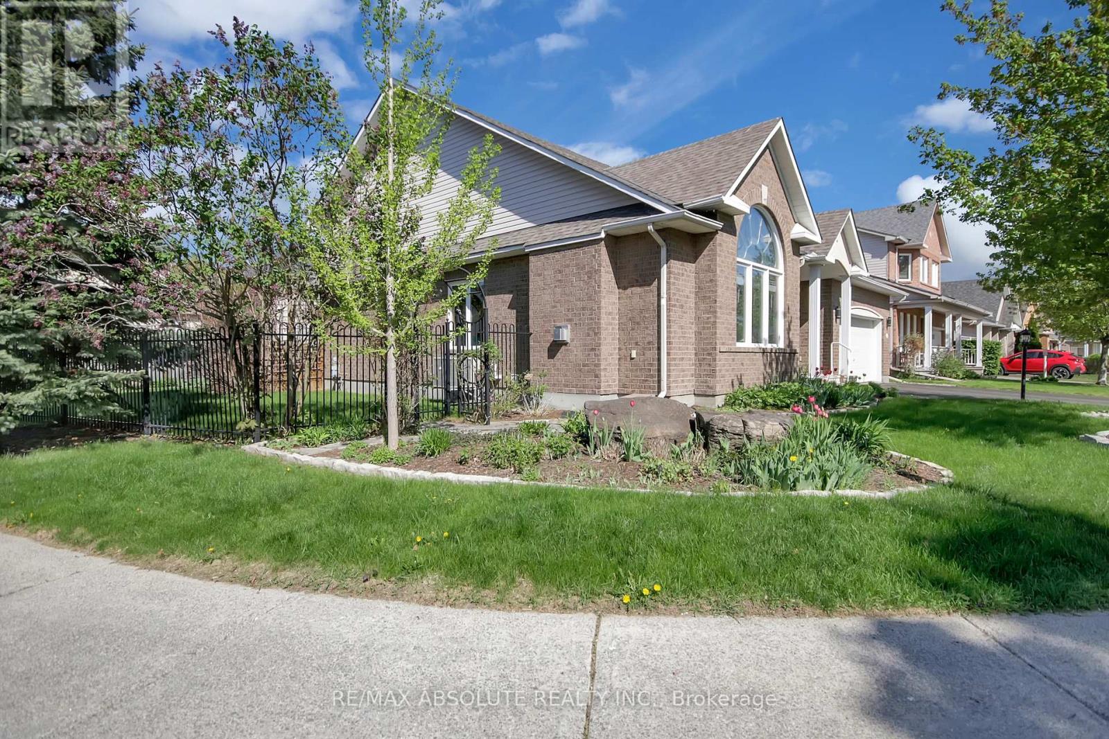 9 Camberley Street, Ottawa, Ontario  K2G 6Y2 - Photo 15 - X12156358