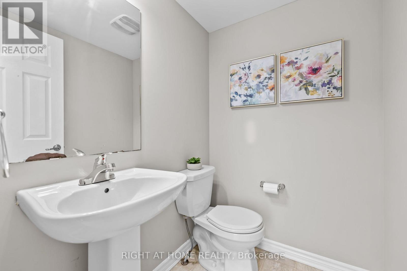 724 Juneberry Lane, Ottawa, Ontario  K2V 0K7 - Photo 17 - X12156365