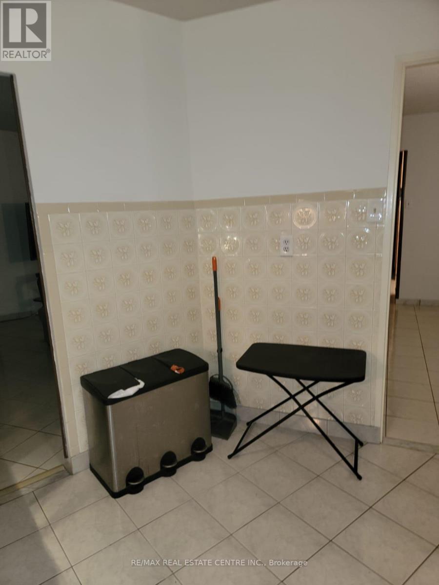 207 - 3577 Derry Road, Mississauga, Ontario  L4T 1B3 - Photo 24 - W12103137