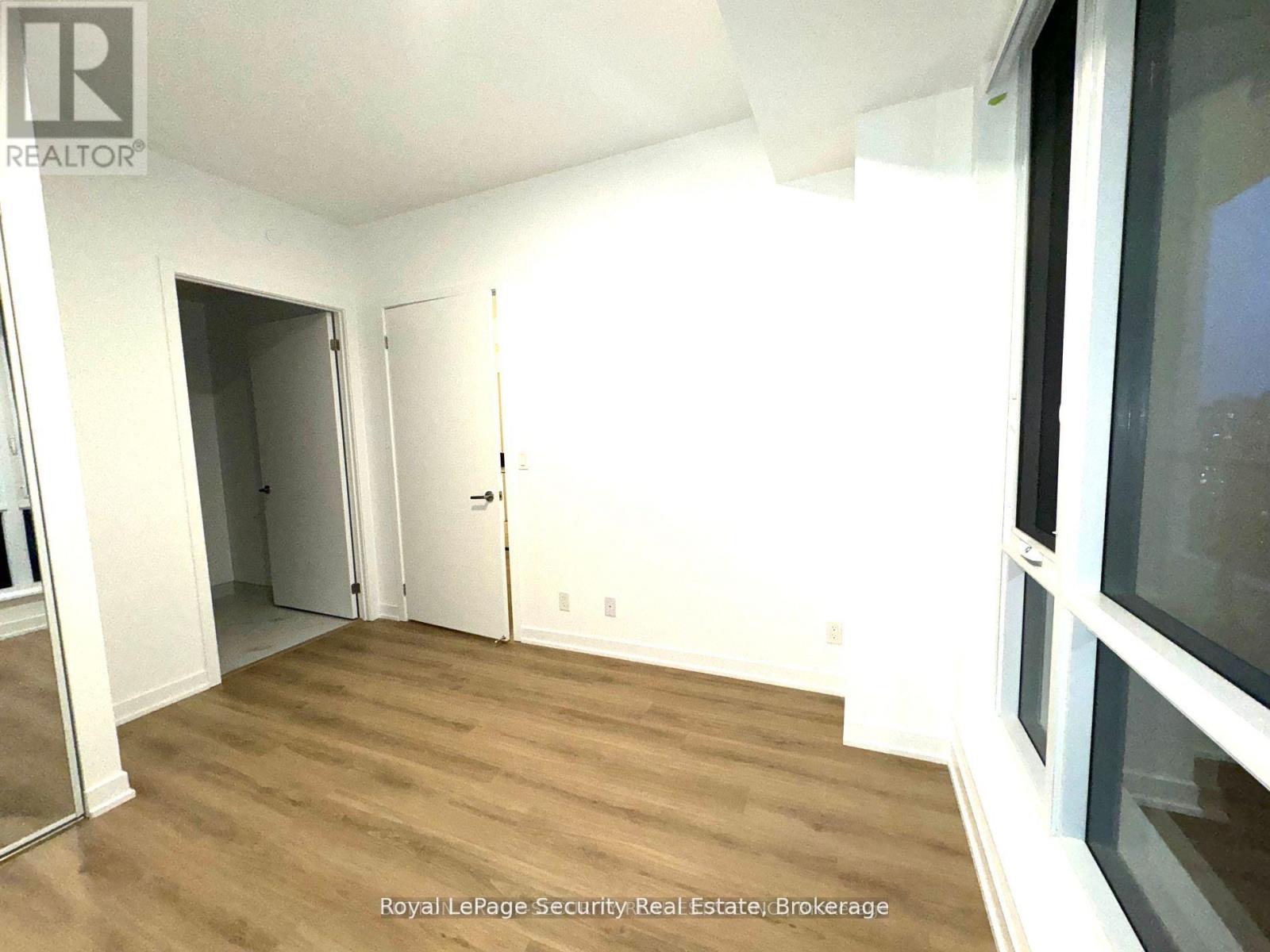 1902 - 7950 Bathurst Street, Vaughan, Ontario  L4J 0L4 - Photo 8 - N12156348