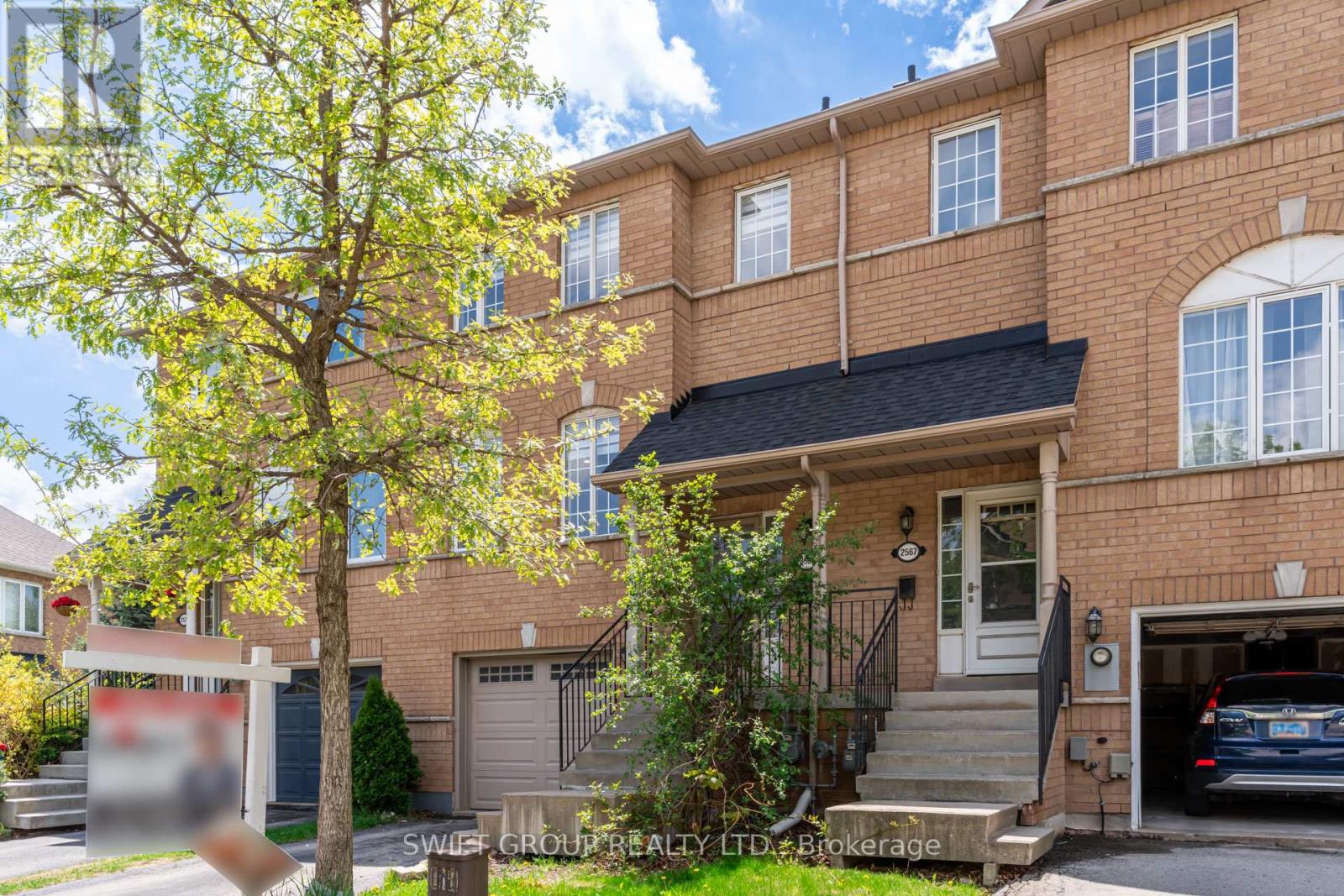 2569 Gill Crescent, Oakville, Ontario  L6H 6P3 - Photo 3 - W12156332
