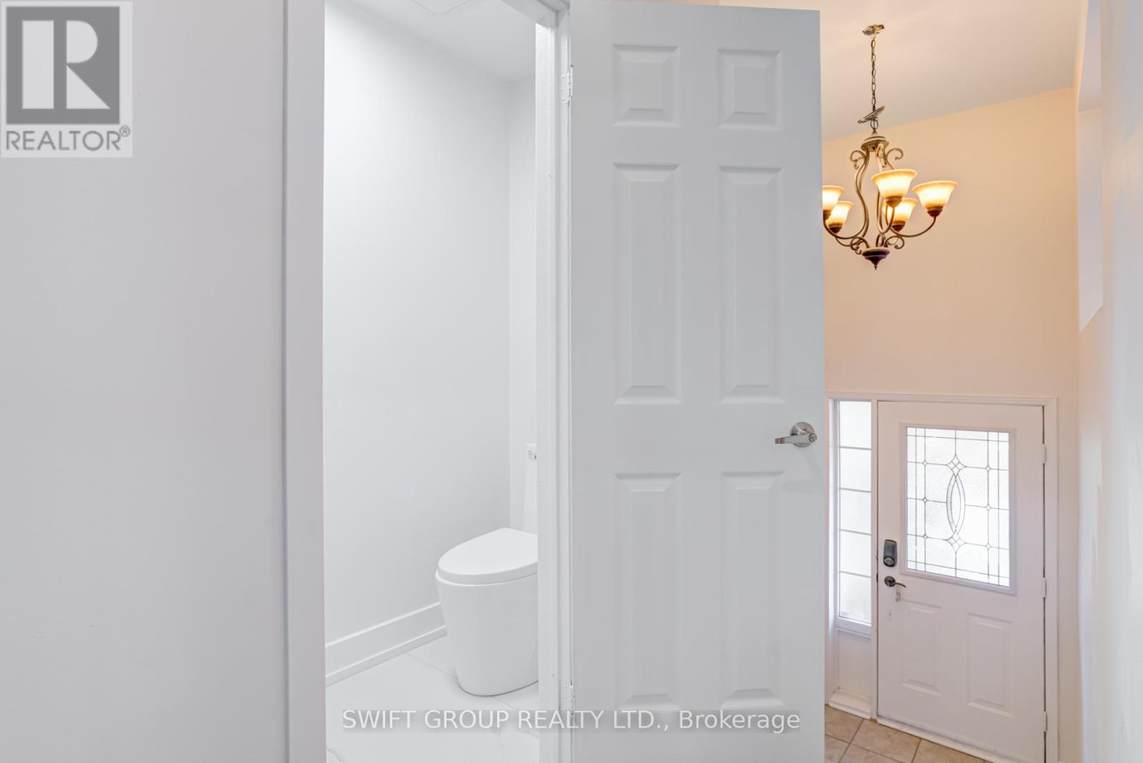 2569 Gill Crescent, Oakville, Ontario  L6H 6P3 - Photo 8 - W12156332