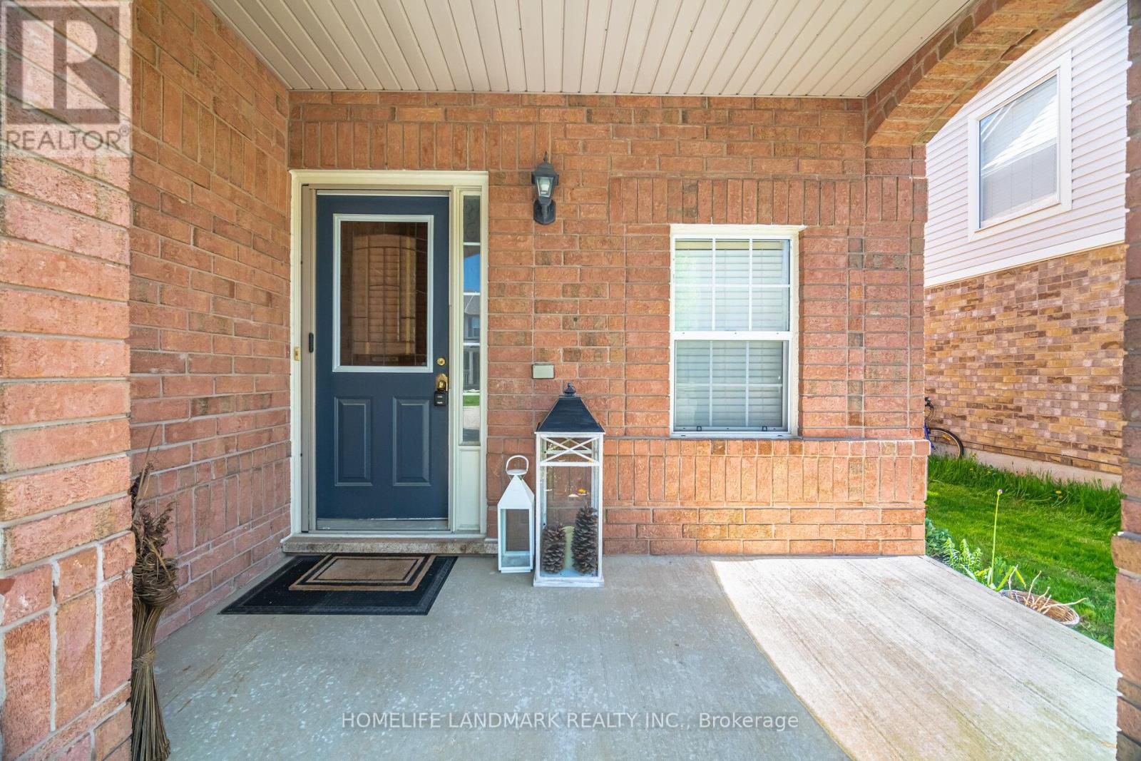 845 Mckay Crescent, Milton, Ontario  L9T 6L3 - Photo 4 - W12156367