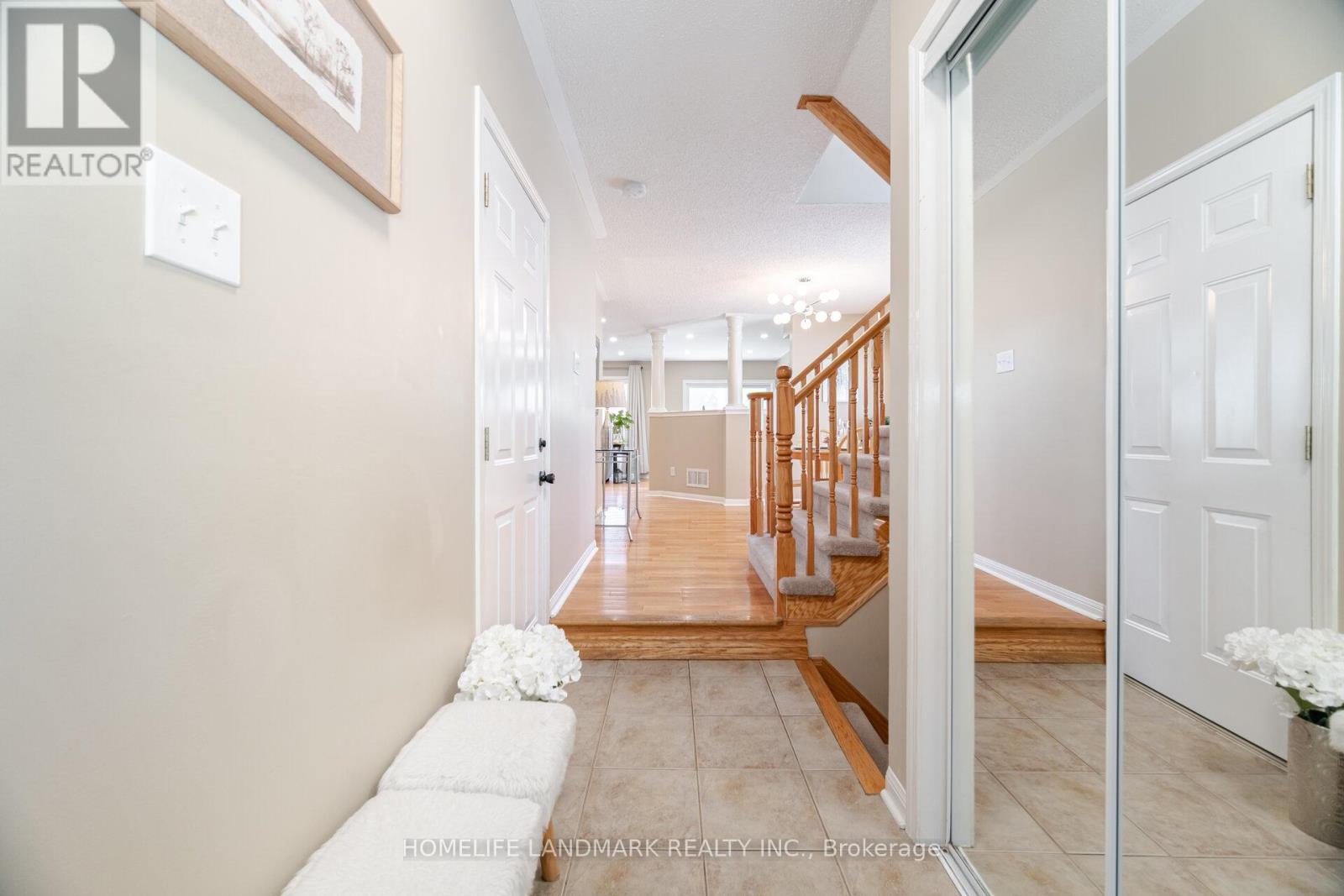 845 Mckay Crescent, Milton, Ontario  L9T 6L3 - Photo 6 - W12156367