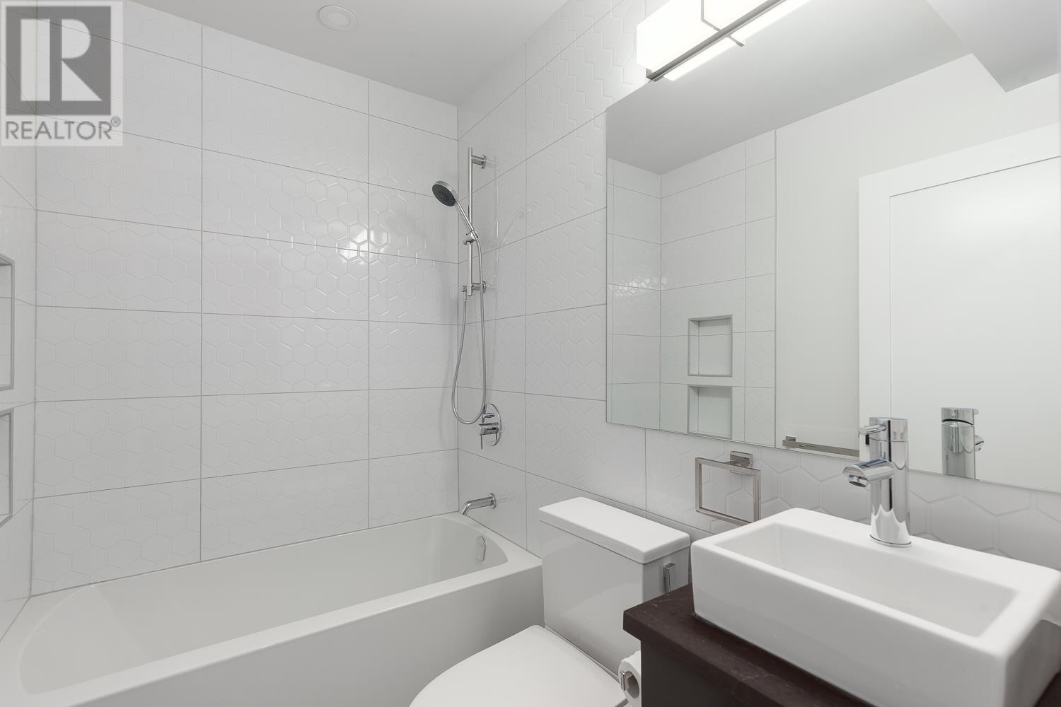 Listing Picture 27 of 40 : 3372 FLEMING STREET, Vancouver / 溫哥華 - 魯藝地產 Yvonne Lu Group - MLS Medallion Club Member