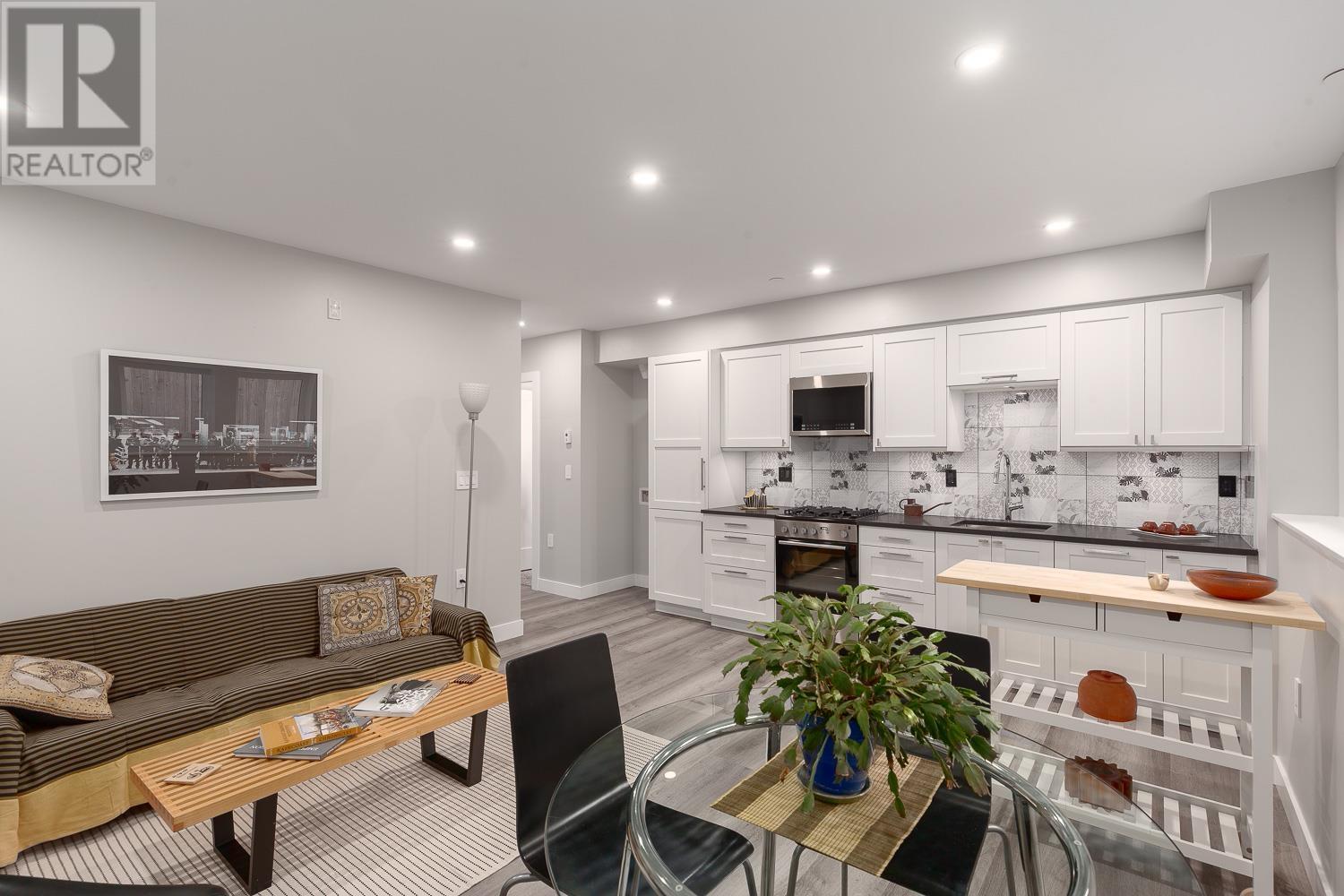 Listing Picture 32 of 40 : 3372 FLEMING STREET, Vancouver / 溫哥華 - 魯藝地產 Yvonne Lu Group - MLS Medallion Club Member