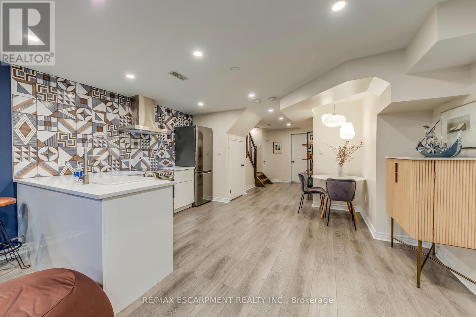 12 Riva Court, Hamilton (Ryckmans), Ontario  L9B 0H9 - Photo 40 - X12156373