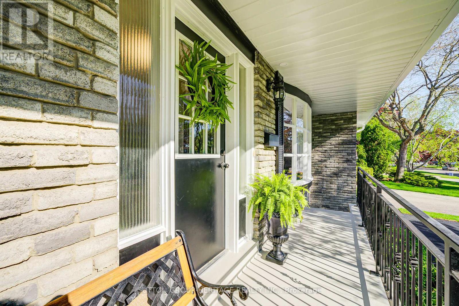 265 Viewmount Street, Oshawa, Ontario  L1H 7C2 - Photo 2 - E12154298