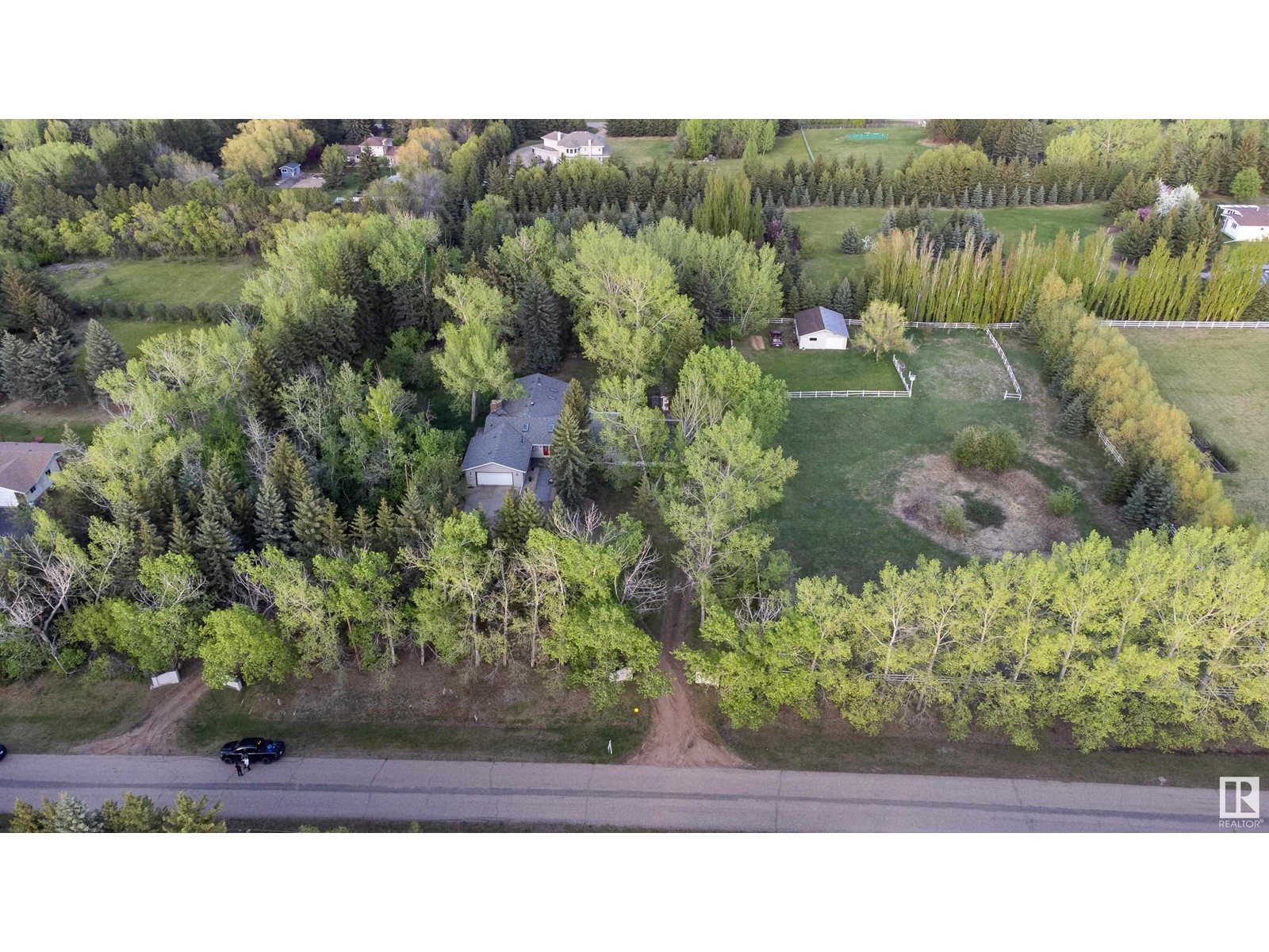 Property at #134 52552 224 Range Road image 3