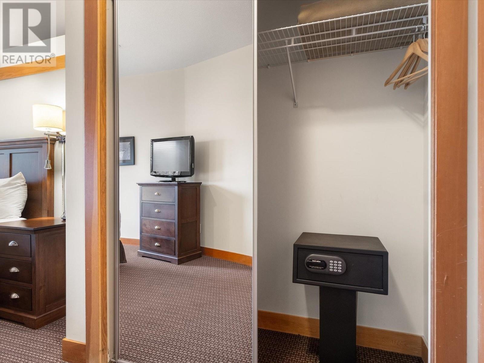 429b 2036 London Lane, Whistler, British Columbia  V8E 0N7 - Photo 15 - R3004022