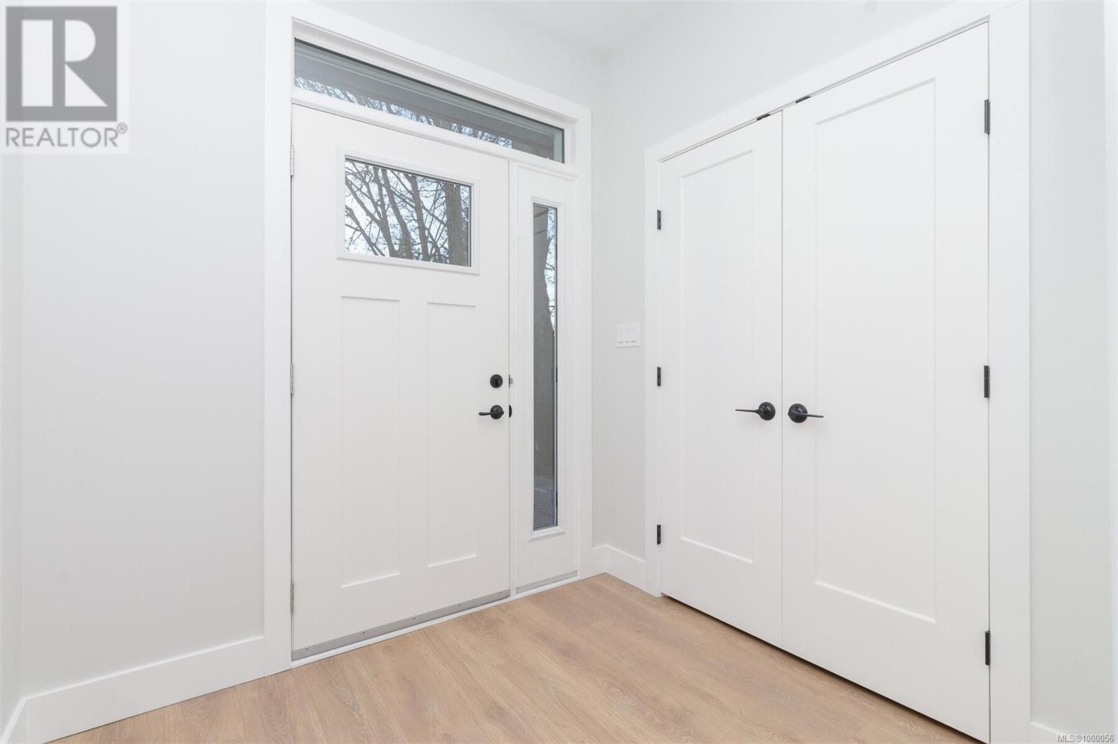 Property at 2155 Banford Pl image 2