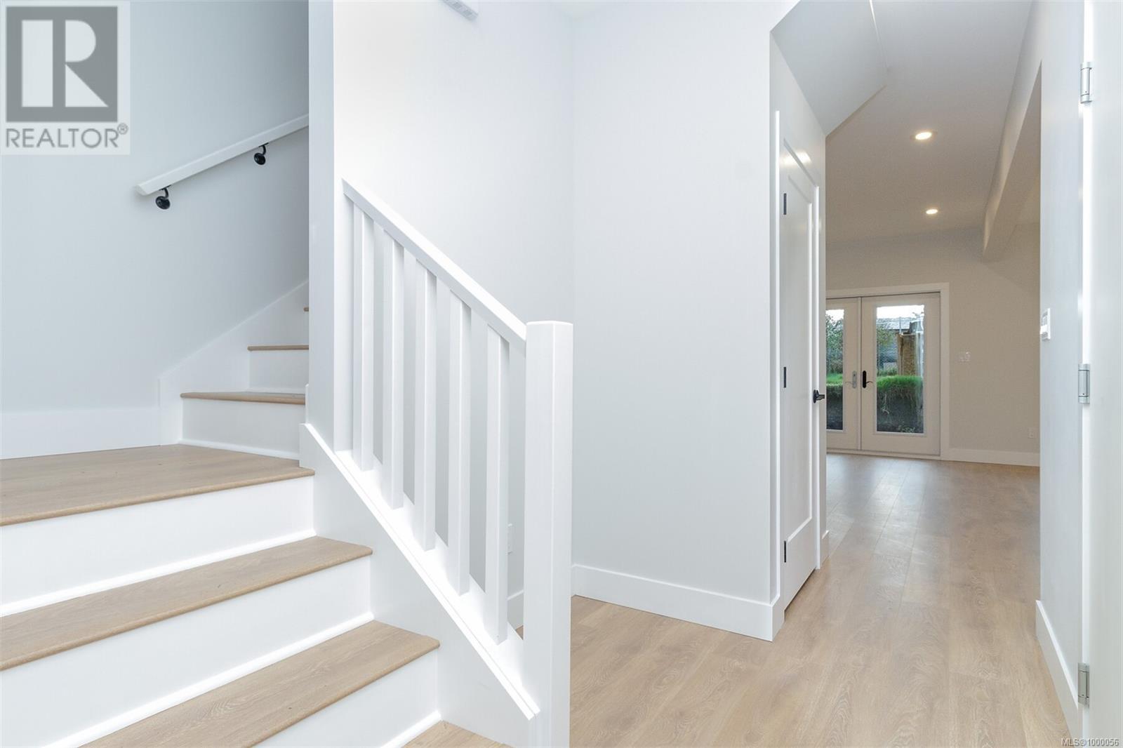 Property at 2155 Banford Pl image 3