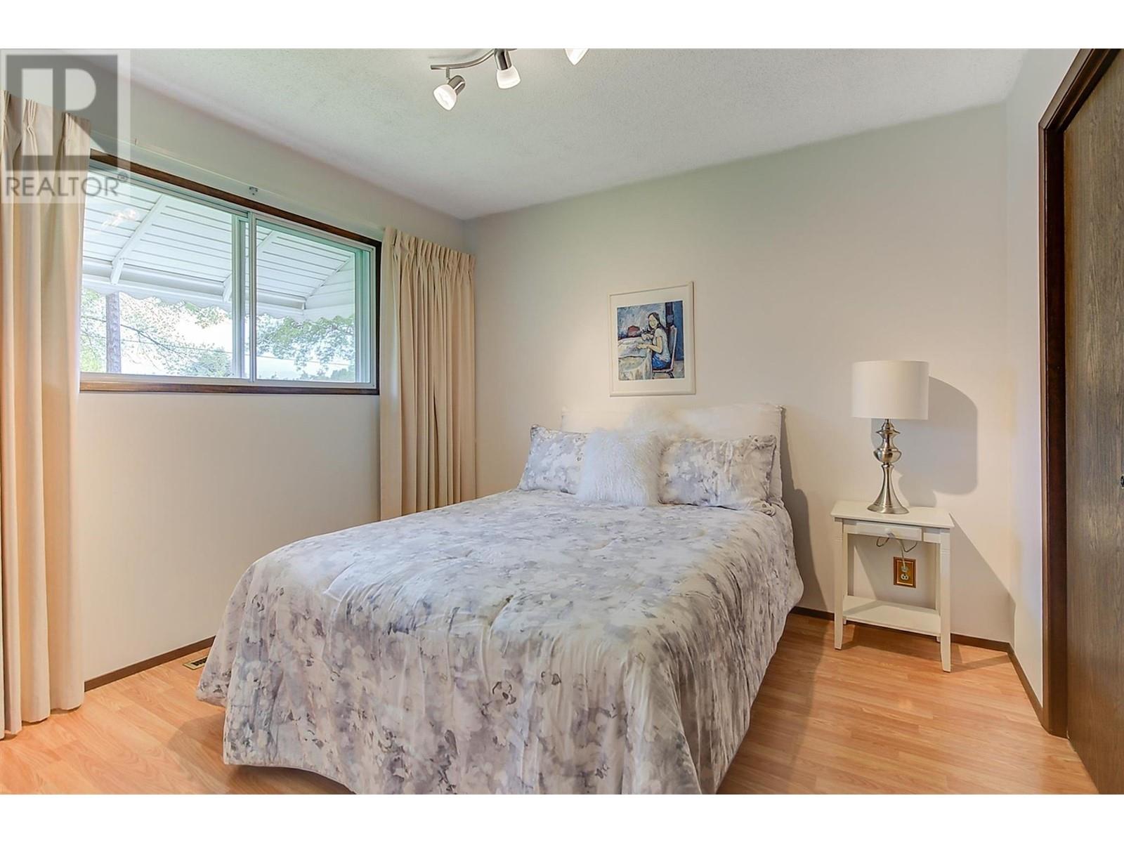 780 Dundee Road Kelowna Photo 22