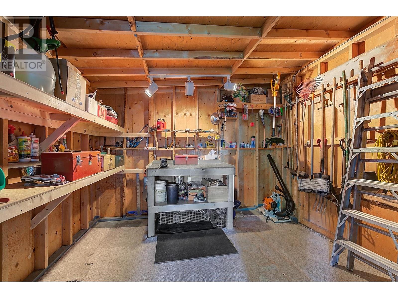 780 Dundee Road Kelowna Photo 40