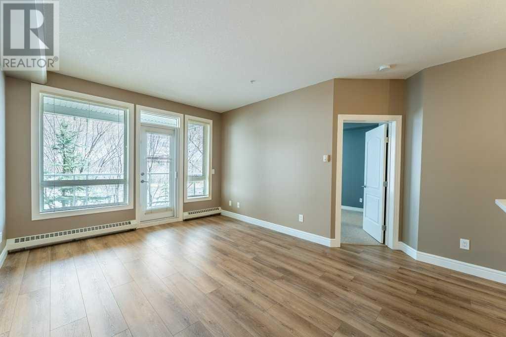 229, 3111 34 Avenue Nw, Calgary, Alberta  T2L 0Y2 - Photo 2 - A2197288