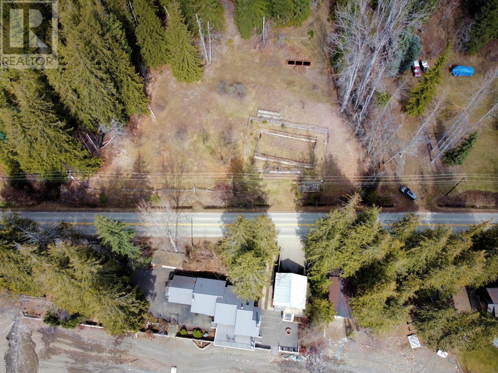 6726 Squilax Anglemont Road, Magna Bay, British Columbia  V0E 1M7 - Photo 61 - 10339432
