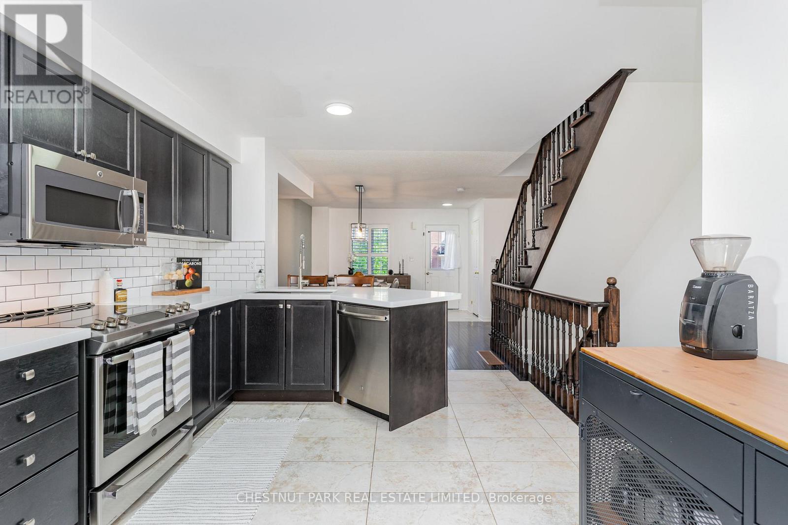 75 Ted Wray Circle, Toronto, Ontario  M3L 0G7 - Photo 8 - W12152338