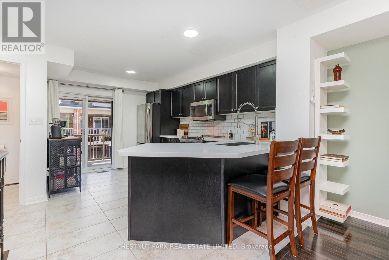 75 Ted Wray Circle, Toronto, Ontario  M3L 0G7 - Photo 6 - W12152338