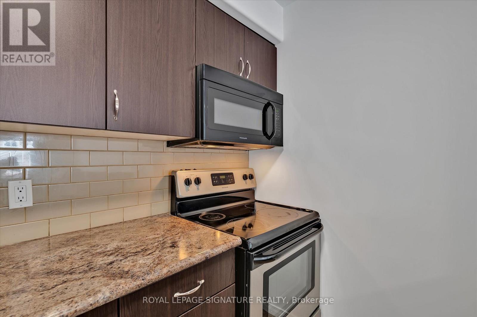 302 - 312 Spillsbury Drive, Peterborough West (South), Ontario  K9K 0B6 - Photo 25 - X12156382