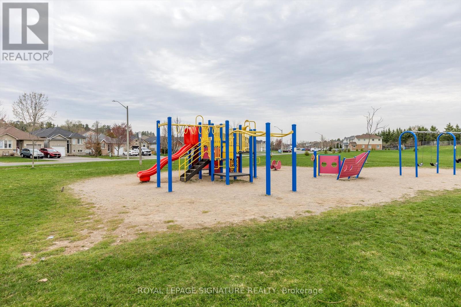 302 - 312 Spillsbury Drive, Peterborough West (South), Ontario  K9K 0B6 - Photo 40 - X12156382