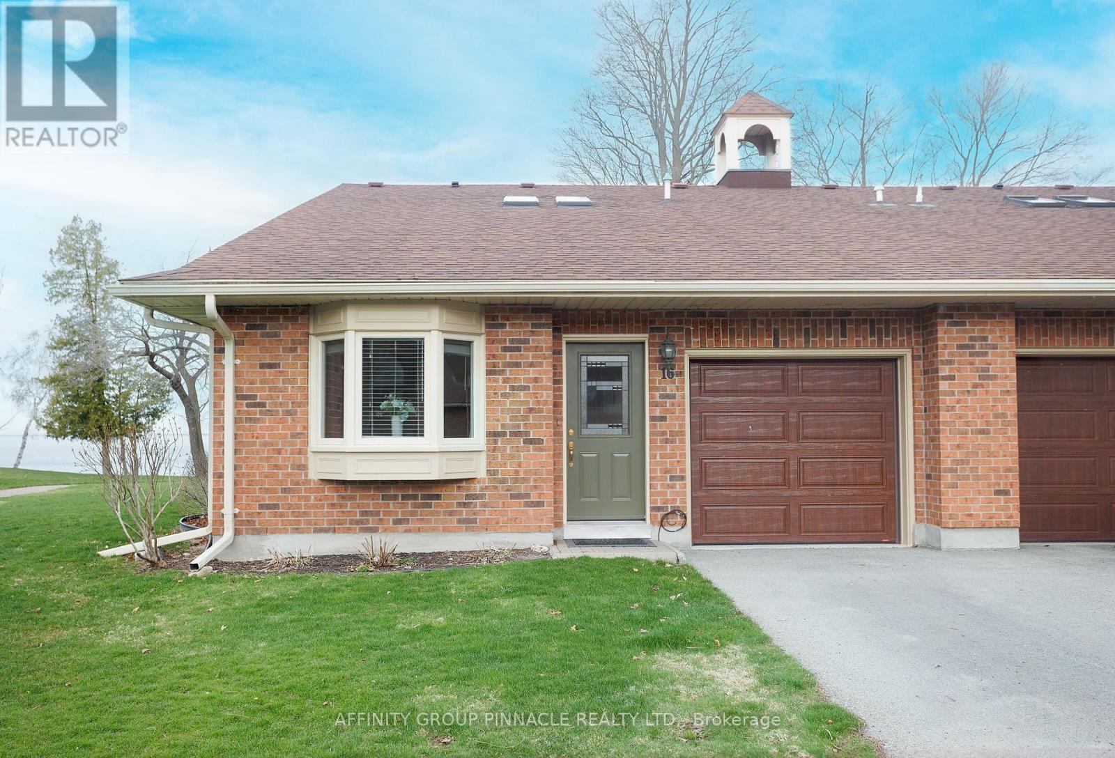 16 - B90 PARKLAWN BOULEVARD, Brock, Ontario