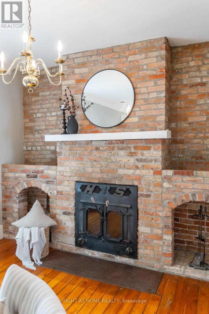 29 Regent Street, Kawartha Lakes, Ontario  K9V 3T9 - Photo 10 - X12156419