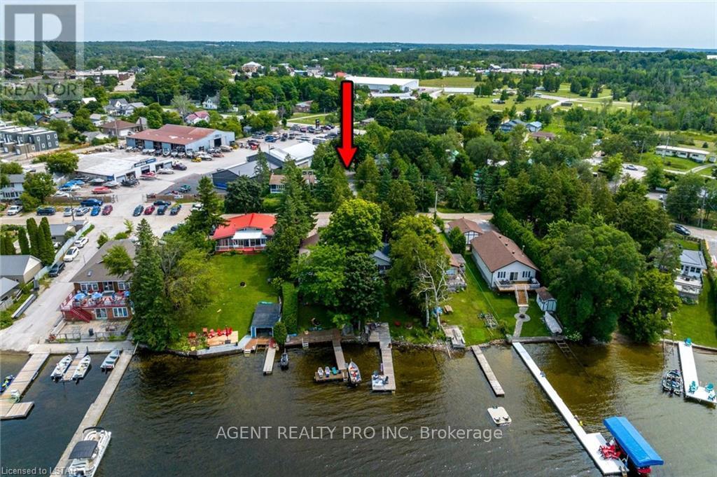 21 Oriole Road, Kawartha Lakes, Ontario  K0M 1N0 - Photo 3 - X12156401