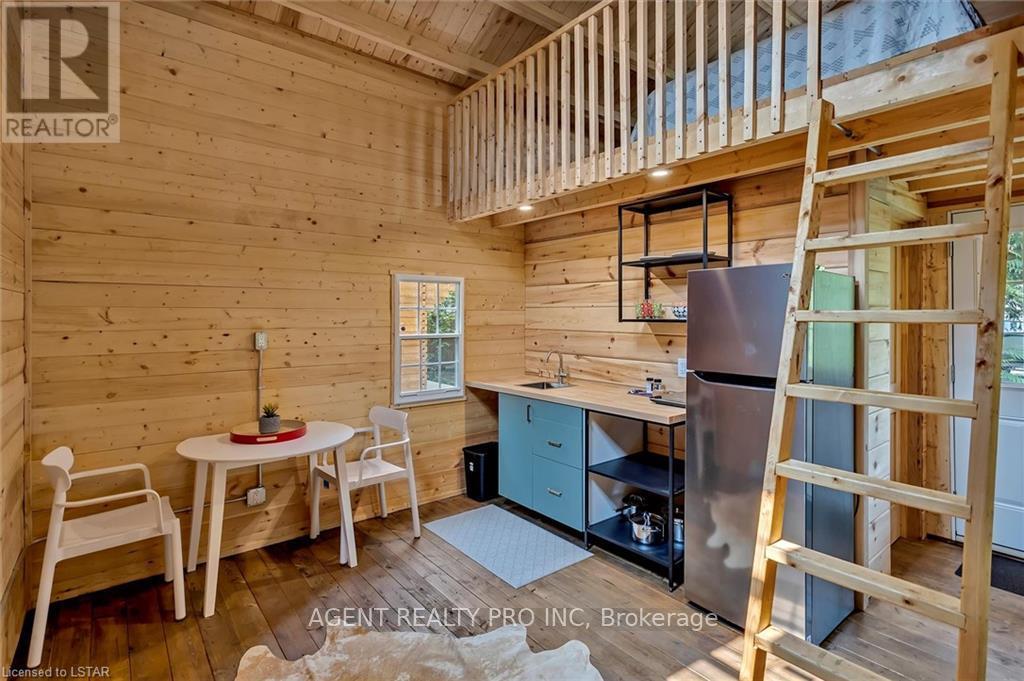 21 Oriole Road, Kawartha Lakes, Ontario  K0M 1N0 - Photo 38 - X12156401
