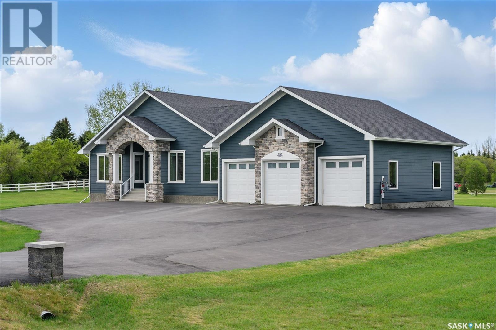 152 Edgemont Drive, Corman Park Rm No. 344, Saskatchewan  S7T 0Z7 - Photo 1 - SK004049