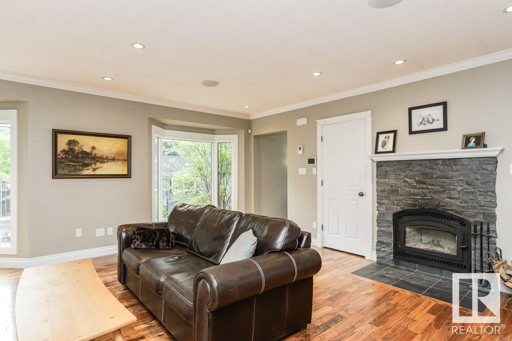 Property at 9119 117 ST NW image 1
